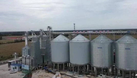 多雨之秋農(nóng)機(jī)人各顯神通 盡最大可能確保“三秋”農(nóng)機(jī)化生產(chǎn)