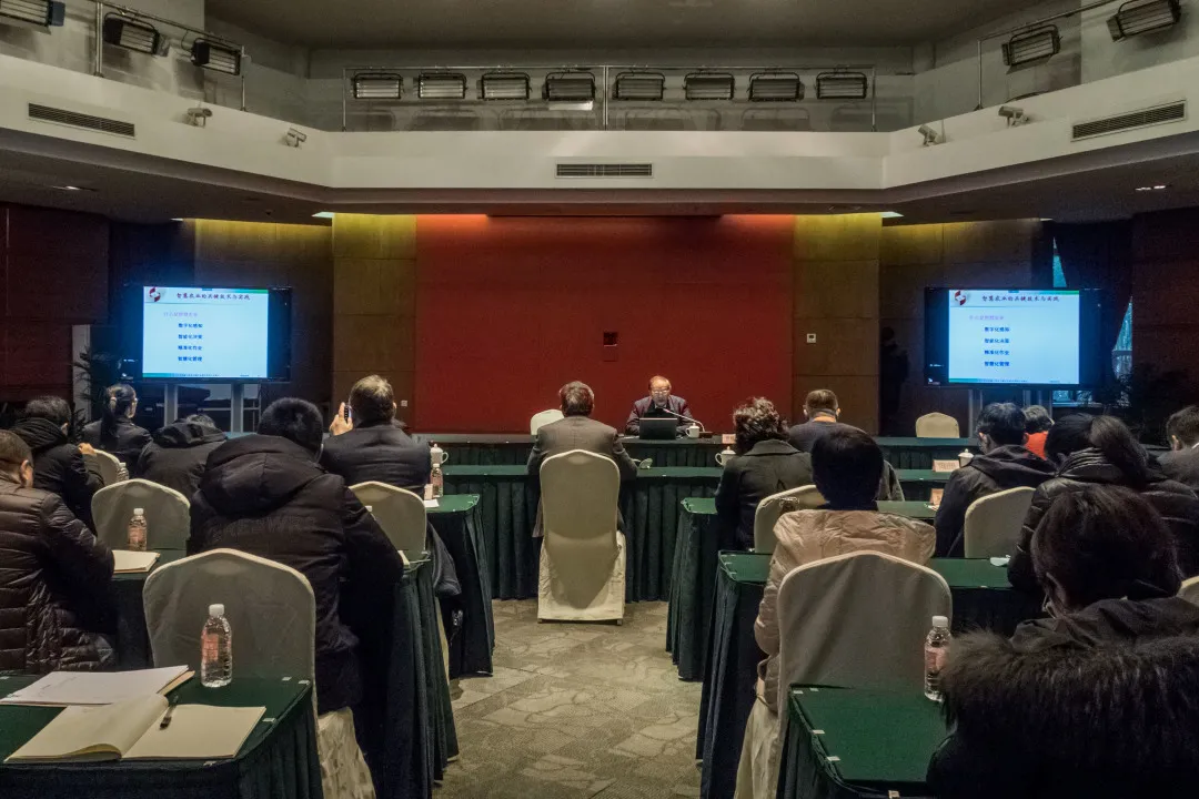 水稻無人農場未來將走向何方？羅錫文院士團隊來滬指導無人農場建設